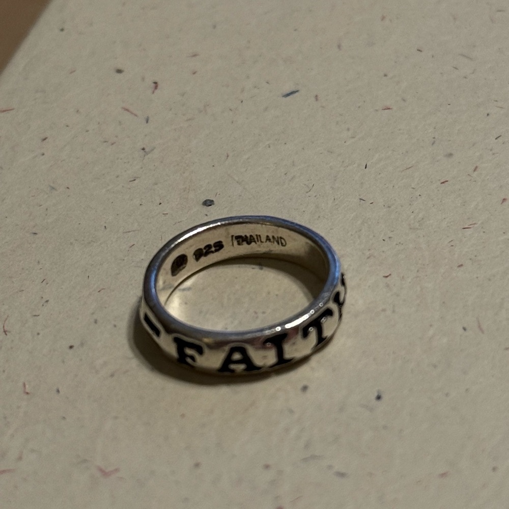 💍Vintage Sterling Silver Faith/Trust Band